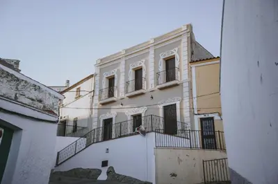 Edificio en el que se encuentra la casa o chalet