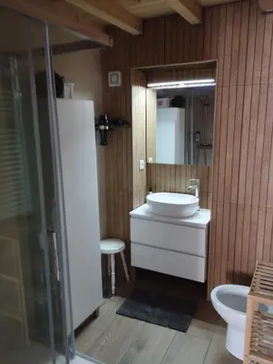 Un baño de Casas del Castillo, 4