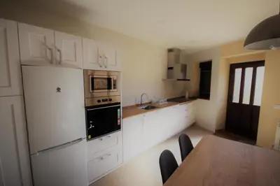 Una cocina o zona de cocina en Loboratorio Rural - La Majada del Acebo