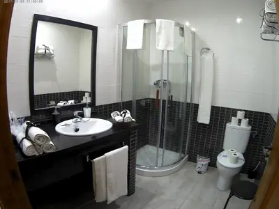 Un baño de Apartamentos Turisticos Mirayuste