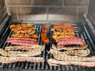 Barbacoa disponible para clientes en la casa o chalet