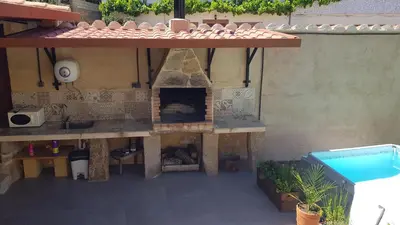 Barbacoa disponible para clientes en the country house