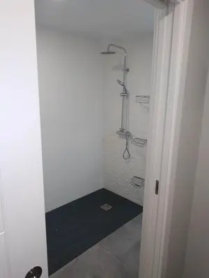 Un baño de Alqazeres Confort