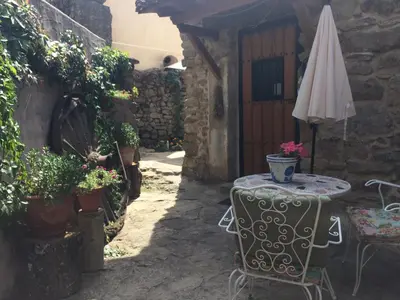 Un patio o zona al aire libre en El Colirrojo - Los Sitios de Aravalle
