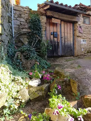 Jardín al aire libre en El Colirrojo - Los Sitios de Aravalle