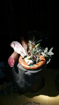 Comida en o cerca de este hotel
