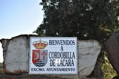 Certificado, premio, señal o documento que está expuesto en Casa Rural La Salamandrija- con chimenea, patio y barbacoa