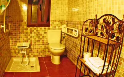 Un baño de Apartamentos Rurales La Vega del Jerte