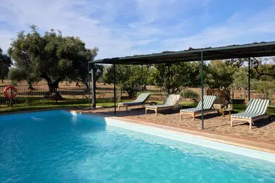 Piscina en o cerca de Finca El Azahar