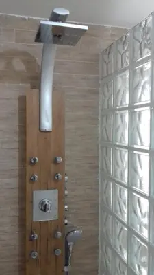 Un baño de El descanso del viajero