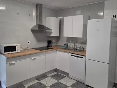 Una cocina o zona de cocina en Casa Rural ¨Villa Vivares¨ 3*