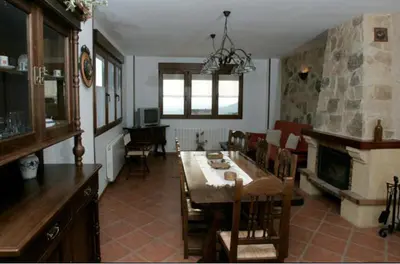 Zona de estar de Refugio La Covatilla I,II,III y IV