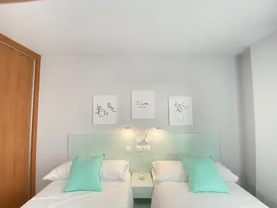 Cama o camas de una habitación en Apartamento nuevo, accesible y con piscina !!!