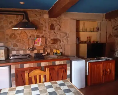 Una cocina o zona de cocina en LOS ORIZOS Sierra de Gata Extremadura TR-CC-00392