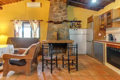 Una cocina o zona de cocina en Casa Rural Manantío Blanco