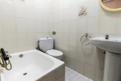 Un baño de Pensión Virginia by Vivere Stays