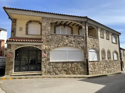 Edificio en el que se encuentra la casa o chalet