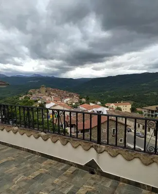 Vista general de una montaña o vista desde el apartamento