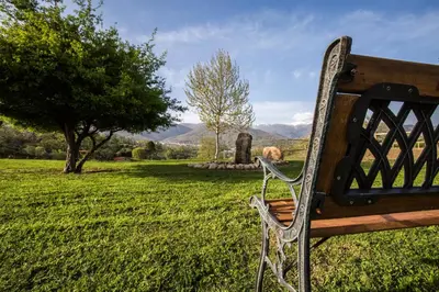Jardín al aire libre en La Hospedería Del Silencio