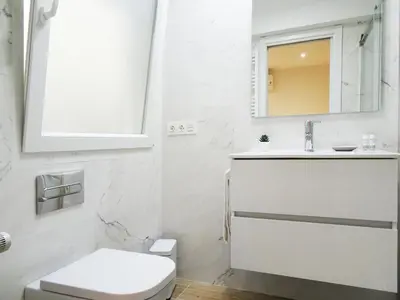 Un baño de VUT Vera Valle