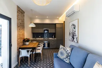 Una cocina o zona de cocina en Apartamentos El Patio - Modernos con vistas en Plaza Mayor