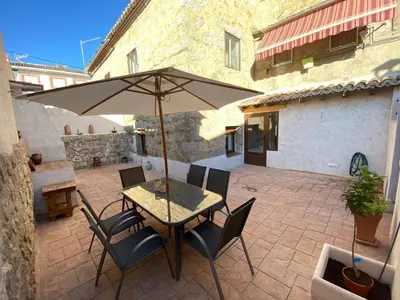 Un patio o zona al aire libre en CASA DE VACACIONES EL NARANJO