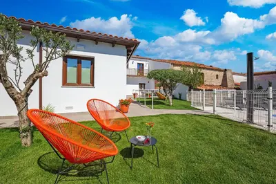 Jardín al aire libre en Apartamentos Rurales Cielo de Monfragüe