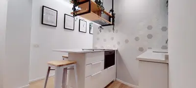 Una cocina o zona de cocina en Estupendo Piso de 2 dormitorios en la Gran Vía. A/A. Wifi.