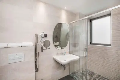 Un baño de Hotel Ciudad De Ávila