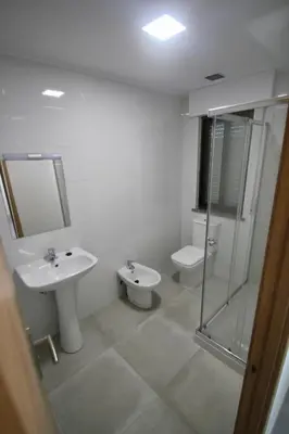 Un baño de La Villa Hostal