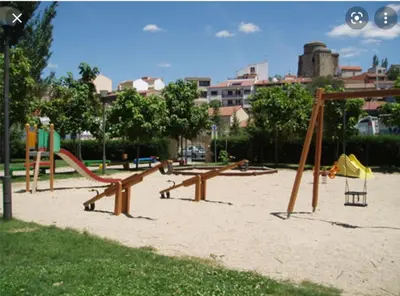 Zona de juegos infantil en Rioja Martín