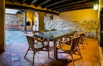 Plano de 'El Charcón' Casa con piscina compartida