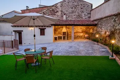 Un patio o zona al aire libre en A - Apartamento elegante con piscina compartida