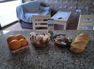 Comida en o cerca de este apartamento