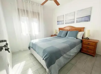 Cama o camas de una habitación en Hervas Centro Apartamento IDEAL FAMILIAS 6 adultos y 2 niños-