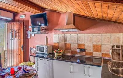 Una cocina o zona de cocina en Casita De Campo En Cáceres