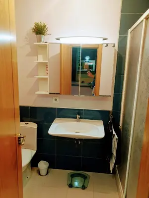 Un baño de La Marquesa de Vallespin .Patio.Centro ciudad.