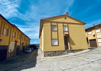 Edificio en el que se encuentra la casa o chalet