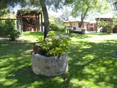 Jardín al aire libre en El Rincón de los Patos 1