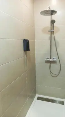 Un baño de Alcazaba - Free Parking