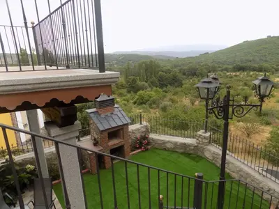 Vista general de una montaña o vista desde the country house