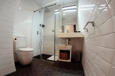 Un baño de Apartamentos Plaza de España 6