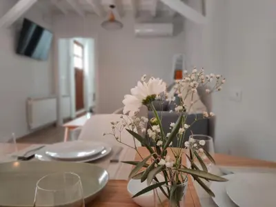 Una televisión o centro de entretenimiento en La casita del olivo