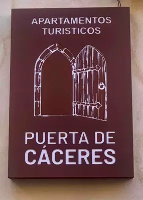 Certificado, premio, señal o documento que está expuesto en PUERTA DE CACERES Apartamento 4