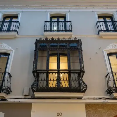 Apartamentos Petronila 1881