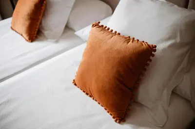 Cama o camas de una habitación en Hotel GilMar Orellana la Vieja