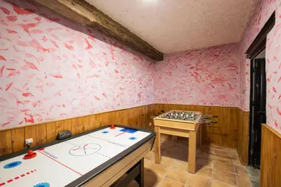 Sala de juegos en El Robledillo