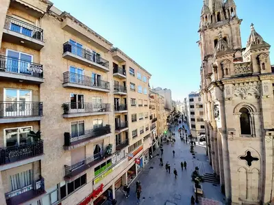 Clientes alojados en Apartamentos Vega by gaiarooms