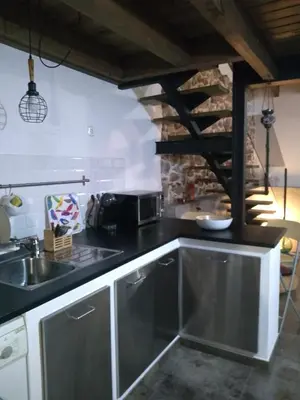 Una cocina o zona de cocina en La Plazuela del Tiétar, diseño y descanso en Gredos sur