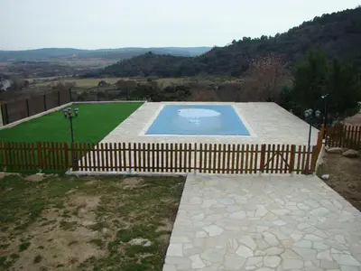 Vista general de una montaña o vista desde la casa o chalet